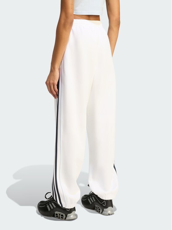 adidas adidas Spodnie dresowe 164782 Biały Loose Fit
