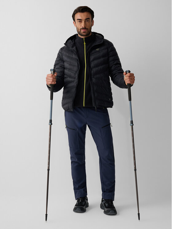 4F 4F Kurtka puchowa TREKKING Czarny Regular Fit