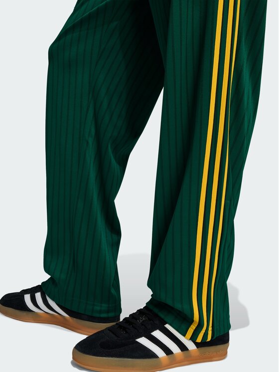 adidas adidas Spodnie dresowe Firebird loose pinstripes Zielony Loose Fit