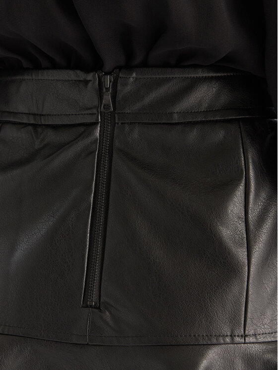 Bardot Bardot Krilo iz umetnega usnja Tisch 59924SB Črna Regular Fit