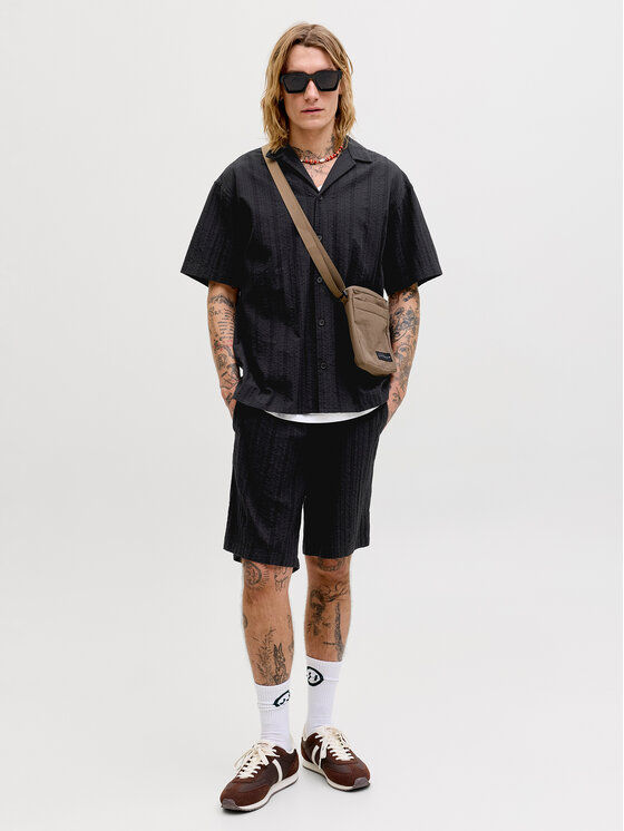 Jack & Jones Jack & Jones Комплект от риза и текстилни шорти Tyson 12297649 Черен Relaxed Fit