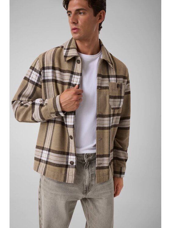 Guess Guess Koszula 185271 Brązowy Classic Fit