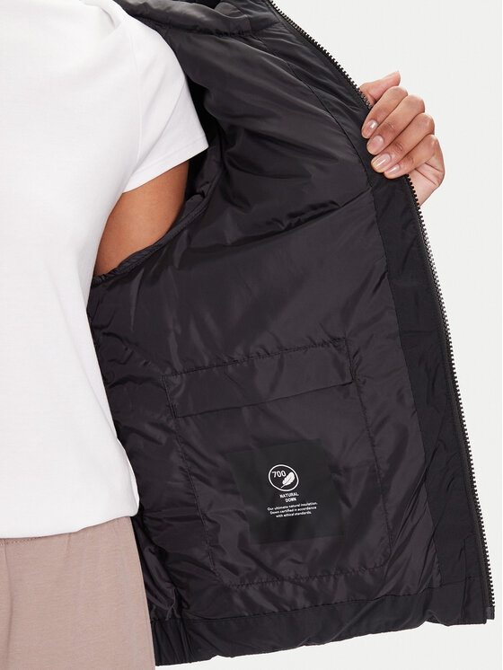Jack Wolfskin Jack Wolfskin Puhovka Frozen Palace A65097 Črna Regular Fit