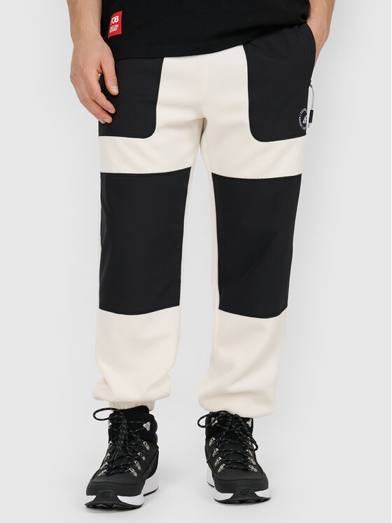 4F 4F Joggery APRES SKI Kremowy Regular Fit