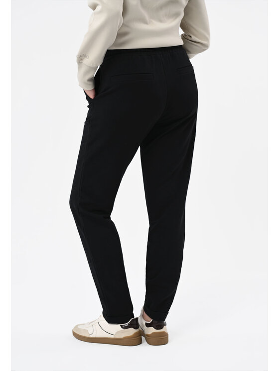 Volcano Volcano Spodnie dresowe N-MERY Czarny Regular Fit
