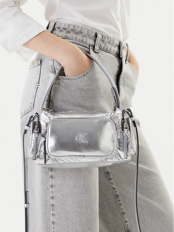 Calvin Klein Calvin Klein Дамска чанта Pocket Silver Nylon Small Bag LV04F3443G Сребрист