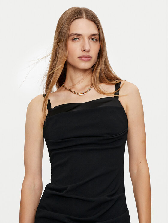 Imperial Imperial Коктейлна рокля AFAHIAW Черен Slim Fit