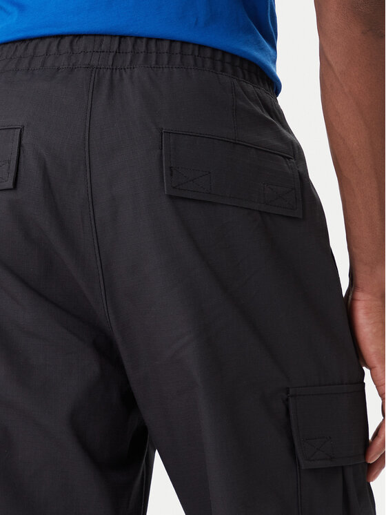 HUGO HUGO Bavlnené nohavice Gadic242 50545643 Čierna Relaxed Fit