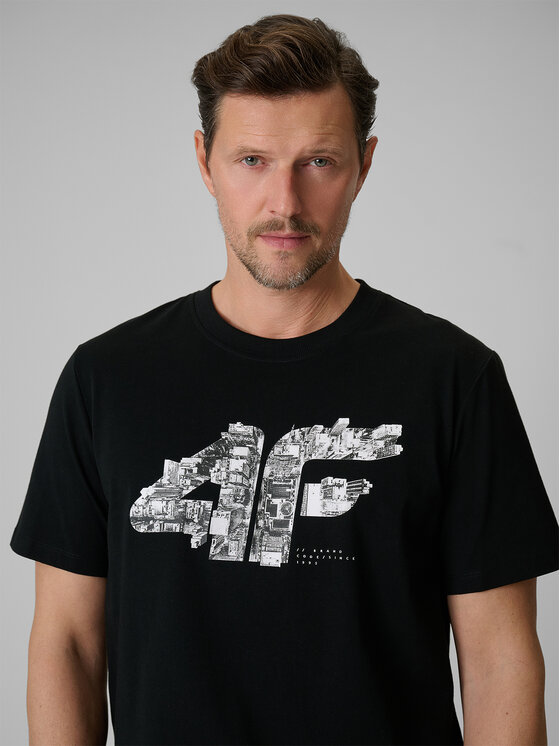 4F 4F T-Shirt CITY Czarny Regular Fit