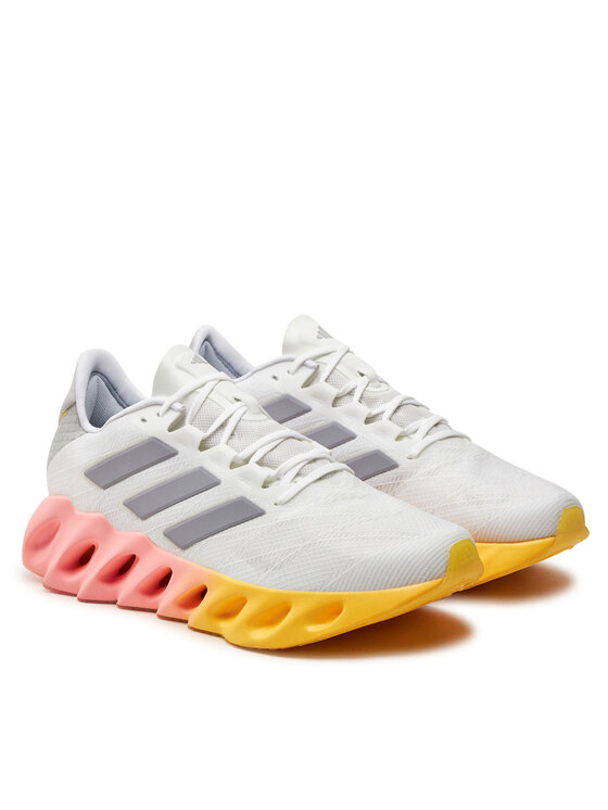 adidas adidas Pantofi pentru alergare Switch Fwd 2 ID0533 Alb