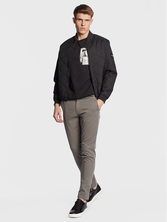 T-shirt Modern Graphic K10K110792 Nero Regular Fit...