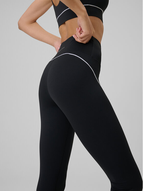 4F 4F Legginsy YOGA Czarny Slim Fit