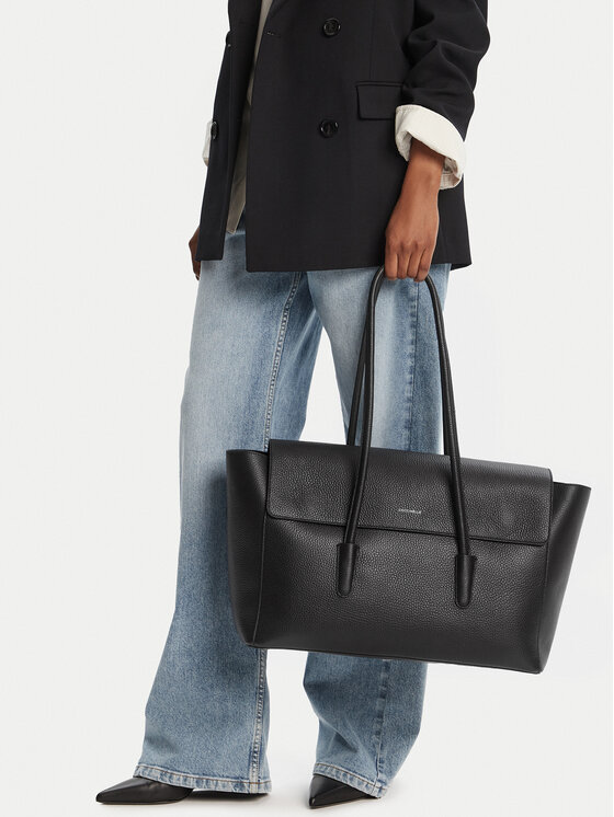 Coccinelle Coccinelle Handtasche E1 T8A 11 01 01 Schwarz
