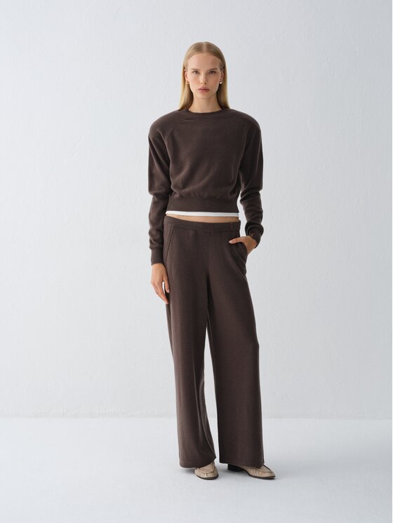 La Mania La Mania Sweter ELLA Beżowy ciemny Basic Fit