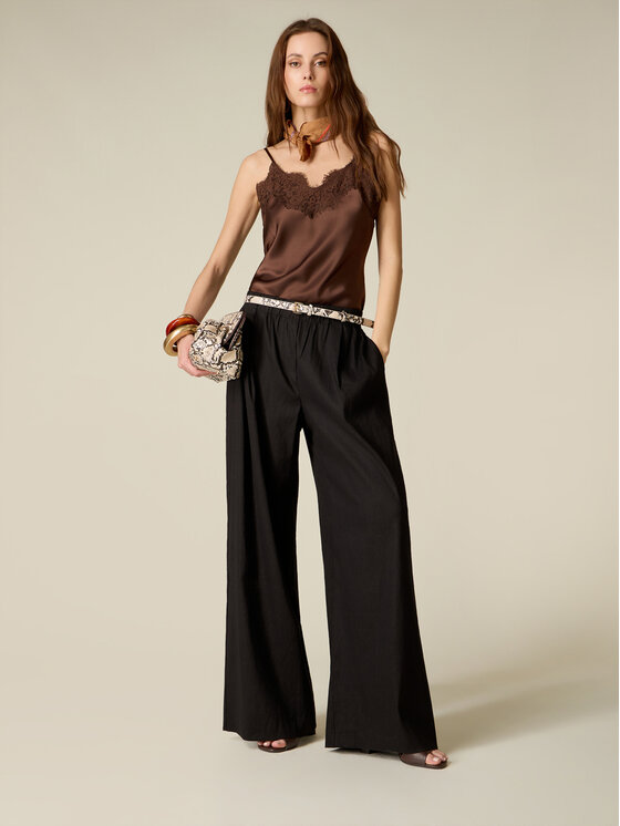 Oltre Oltre Spodnie materiałowe P002J002453N033 Czarny Regular Fit