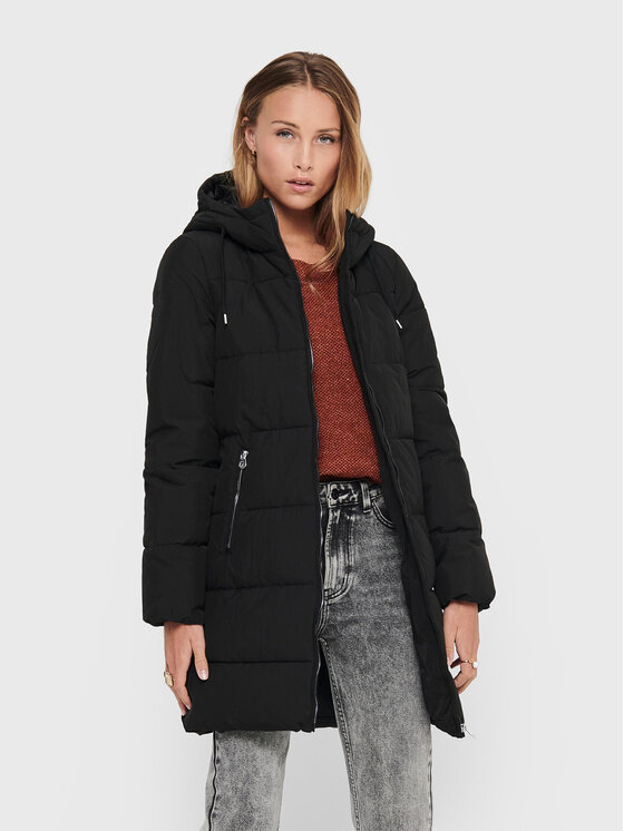 ONLY ONLY Zimska jakna Dolly 15205369 Crna Regular Fit