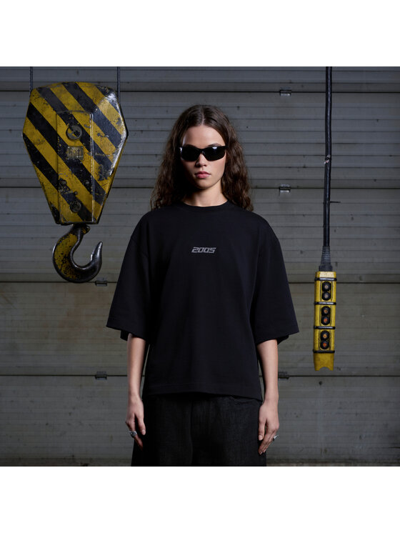 2005 2005 T-Shirt Classic Logo Czarny Oversize