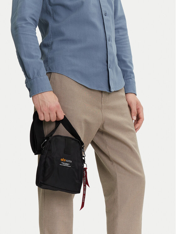Alpha Industries Alpha Industries Мъжка чантичка Crew Carry Bag 196924 Черен
