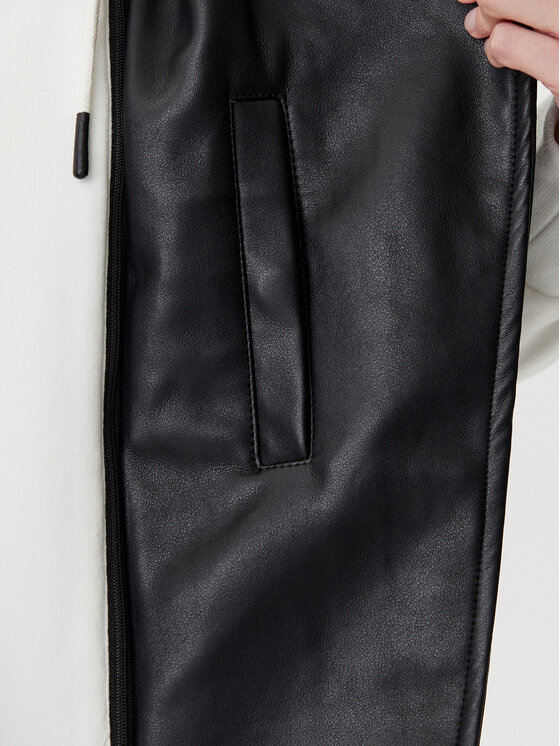 Karl Lagerfeld Jeans Karl Lagerfeld Jeans Μπουφάν μεταβατικό A1W15012 Μαύρο Regular Fit