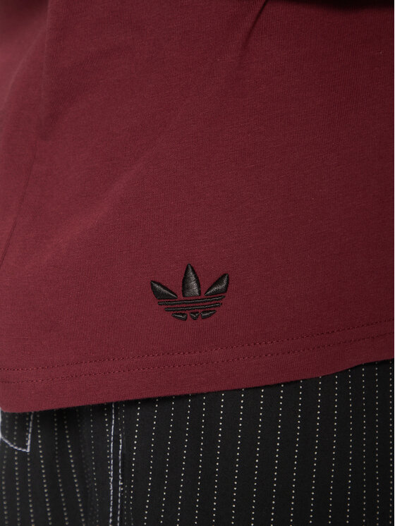 adidas adidas T-shirt Neuclassics JC9934 Crvena Regular Fit