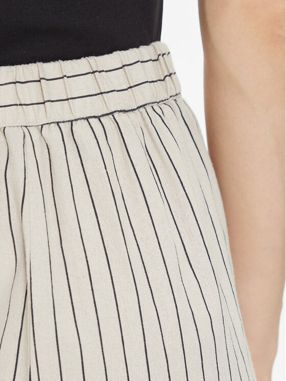 Vero Moda Vero Moda Auduma šorti Jesmilo 10279694 Bēšs Regular Fit
