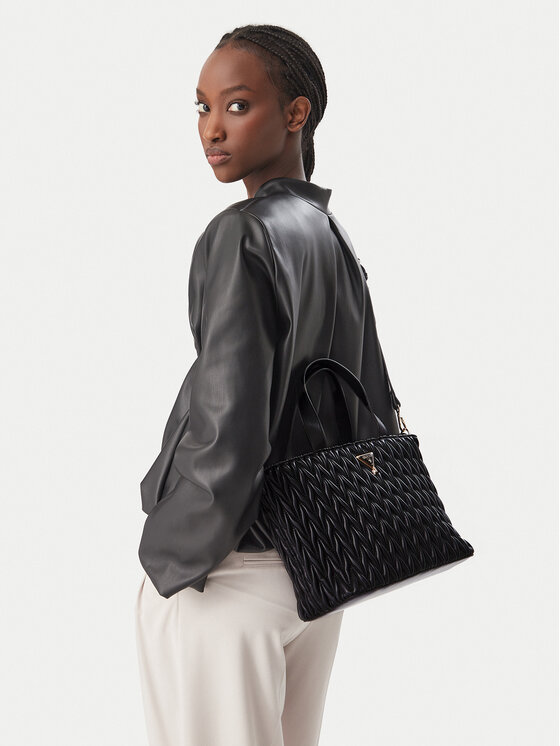Guess Torbica J6BZ24 W4034 Crna