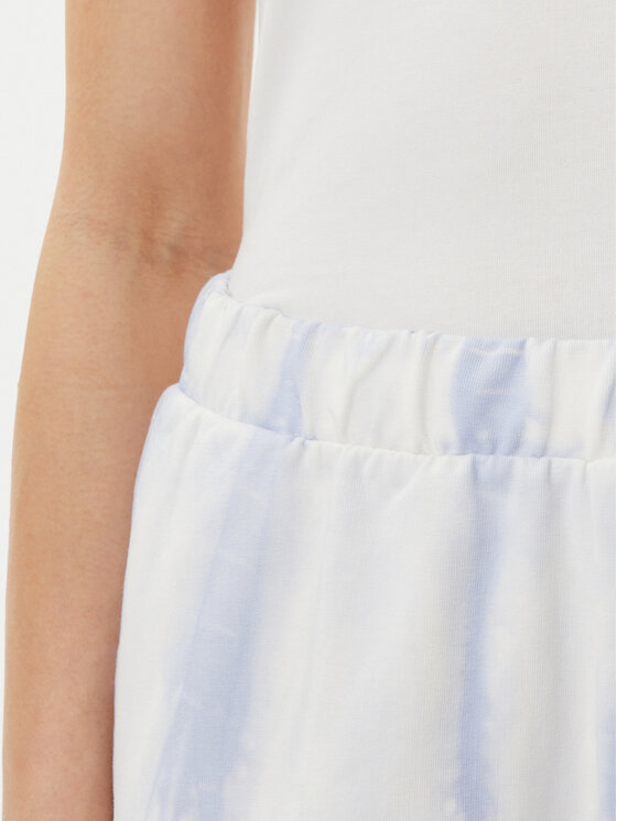 Guess Guess Спортни шорти V5GD11 KCRQ0 Светлосиньо Relaxed Fit