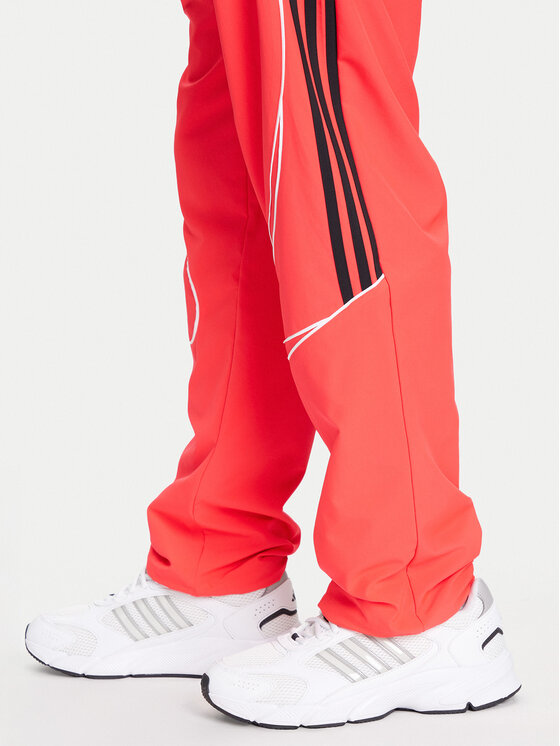 adidas adidas Spodnie dresowe Teamgeist adicolor JW5871 Czerwony Loose Fit