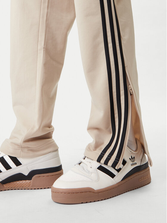 adidas adidas Dressipüksid Firebird KE6679 Beež Loose Fit