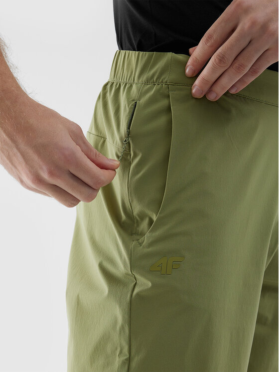 4F 4F Šortky z materiálu 4FWSS24TFSHM425 Zelená Regular Fit