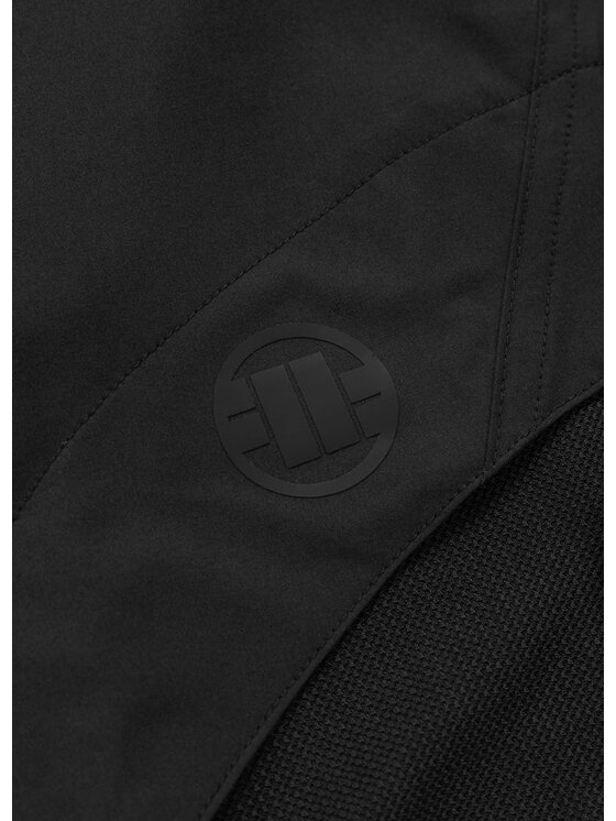 PITBULL PITBULL Szorty sportowe SMALL LOGO Czarny Regular Fit