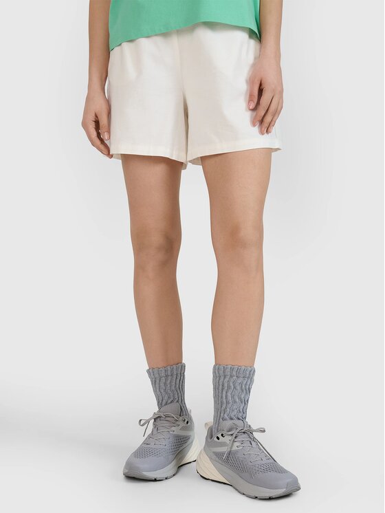 4F 4F Pantaloncini di tessuto 4FRSS25TSHOF750-11S Bianco Regular Fit