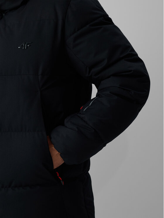 4F 4F Kurtka zimowa URBAN COMMUTER Czarny Regular Fit