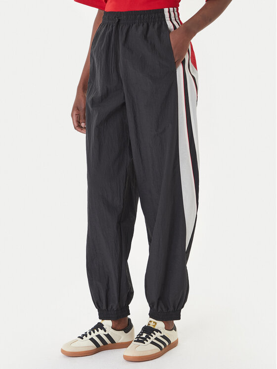 adidas adidas Pantaloni da tuta Sport Santiago KC9116 Nero Loose Fit