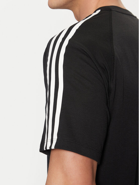 adidas adidas Funkčné tričko Own the Run 3-Stripes IQ3834 Čierna Regular Fit