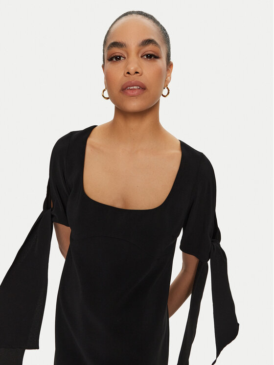 PINKO PINKO Kokteilinė suknelė Verdicchio 103223 7624 Juoda Regular Fit