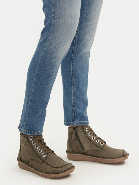 Clarks Clarks Kotníková obuv Funny Cedar 261738864 Khaki