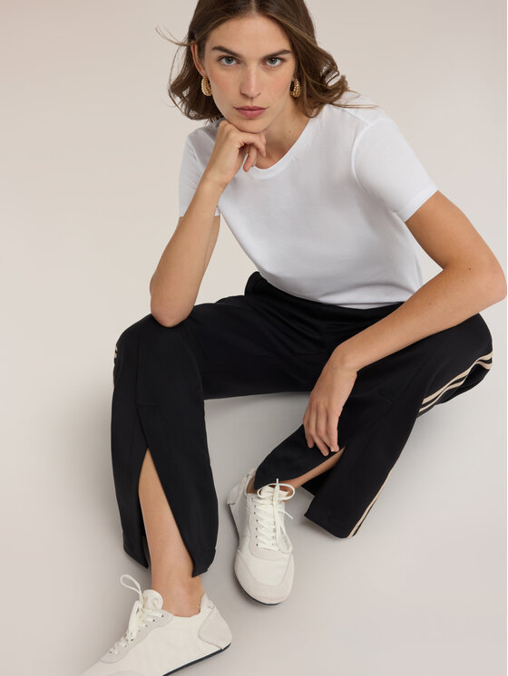 Motivi Motivi Spodnie materiałowe P032W000884N033 Czarny Regular Fit