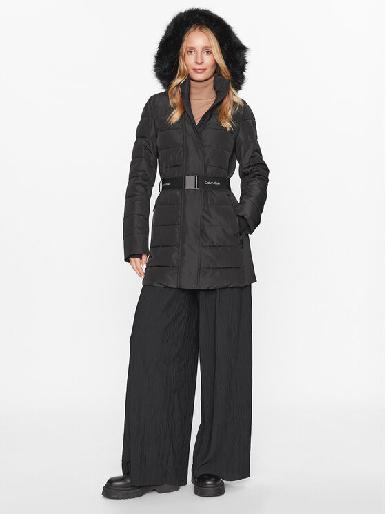 Calvin Klein Calvin Klein Žieminė striukė K20K206977 Juoda Regular Fit