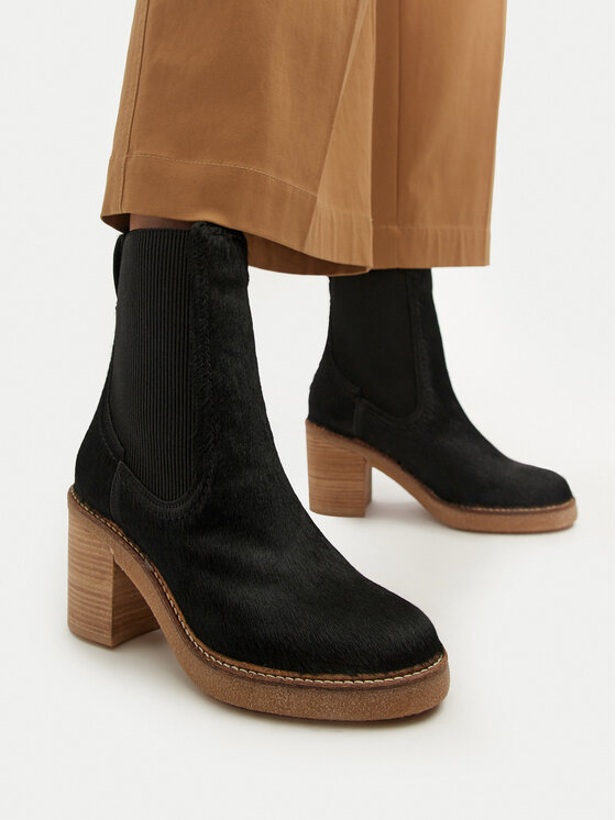 Clarks Clarks Īsie zābaki Cassiano Top 26178668 Melns