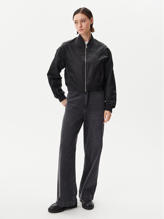 Calvin Klein Jeans Calvin Klein Jeans Μπόμπερ μπουφάν Hero LV047B528G Μαύρο Relaxed Fit