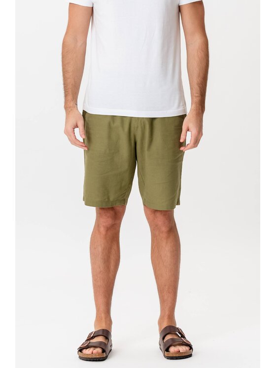 TeeShoppen TeeShoppen Szorty materiałowe 'Basic Collection' Zielony Regular Fit