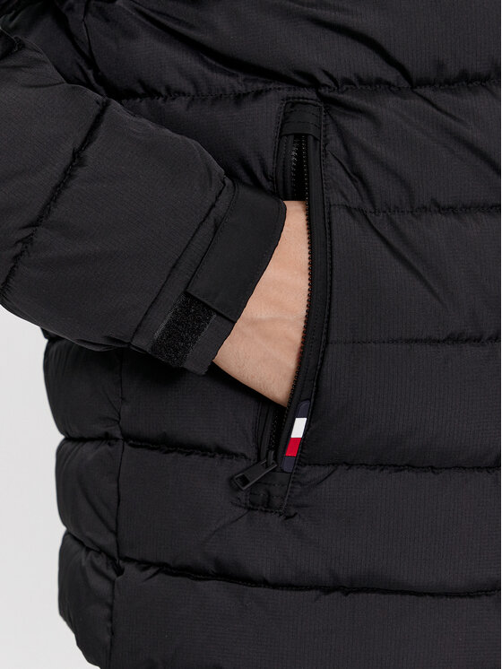 Tommy Hilfiger Tommy Hilfiger Kurtka przejściowa MW0MW33735 Czarny Regular Fit