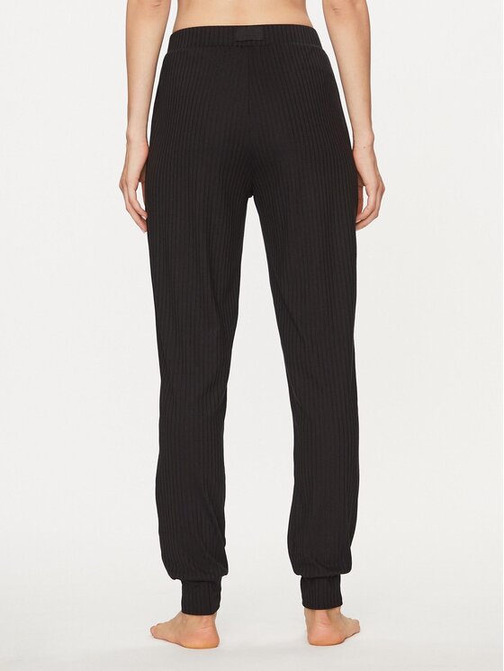 Guess Guess Jogginghose O3BB00 KBXB2 Schwarz Regular Fit