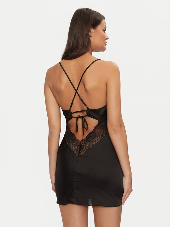 Hunkemöller Hunkemöller Nočna srajca Nina 171842 Črna Slim Fit