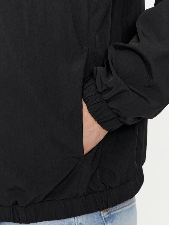 Calvin Klein Jeans Calvin Klein Jeans Vējjaka J30J325106 Melns Regular Fit