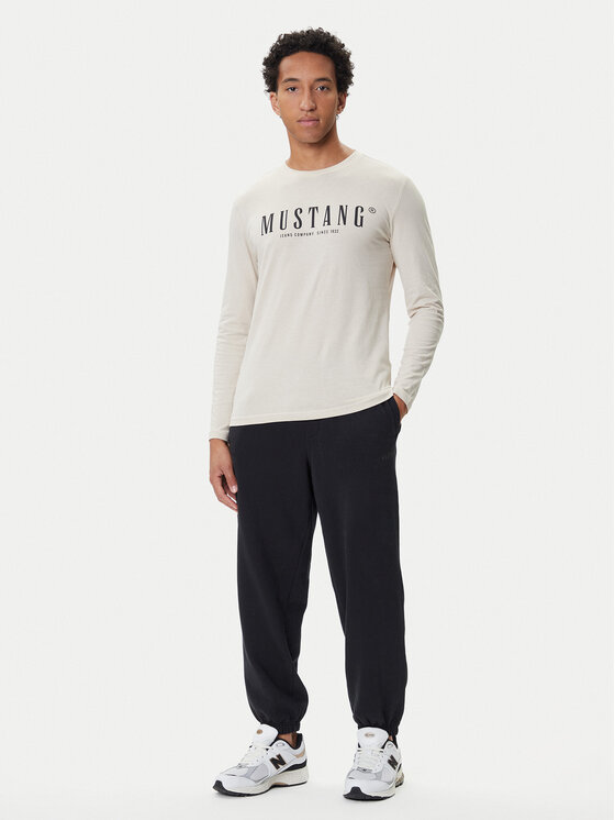 Mustang Mustang Longsleeve Asheville 1016873 Kremowy Regular Fit