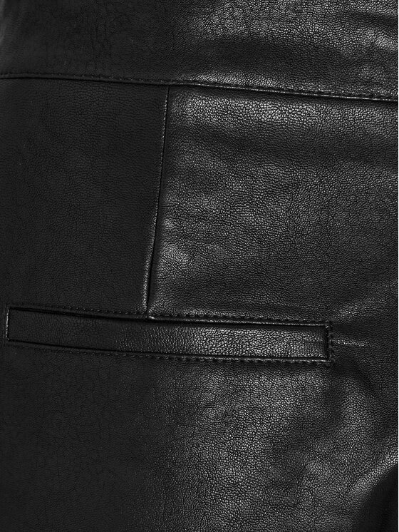 Gina Tricot Gina Tricot Spodnie z imitacji skóry 20745 Czarny Straight Fit
