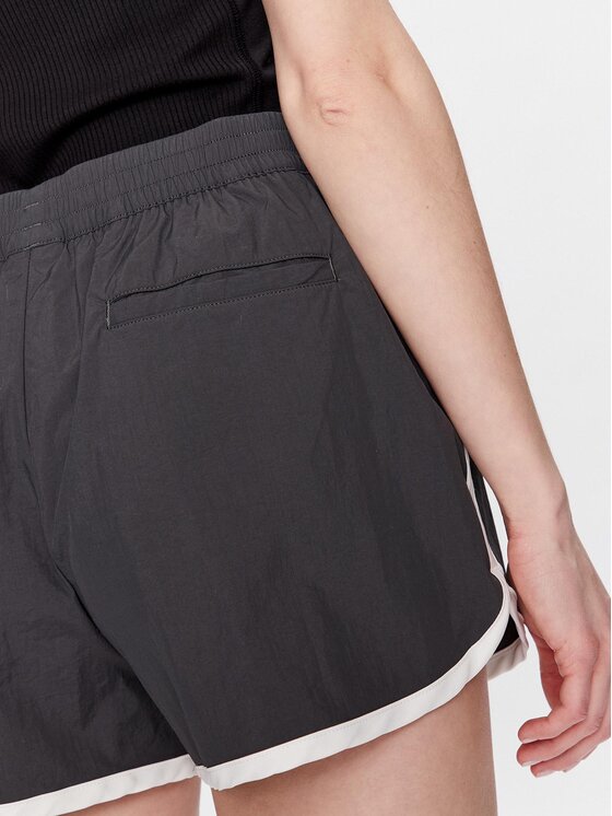 New Balance New Balance Pantaloni scurți sport WS31500 Gri Athletic Fit