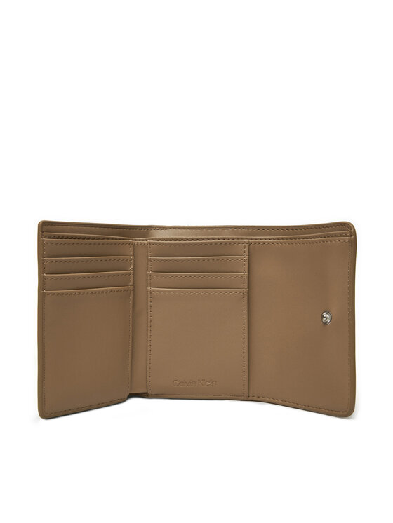 Calvin Klein Calvin Klein Väike naiste rahakott Ck Must Small Trifold_Mono K60K612829 Beež